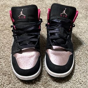 Air Jordan’s Youth size 6